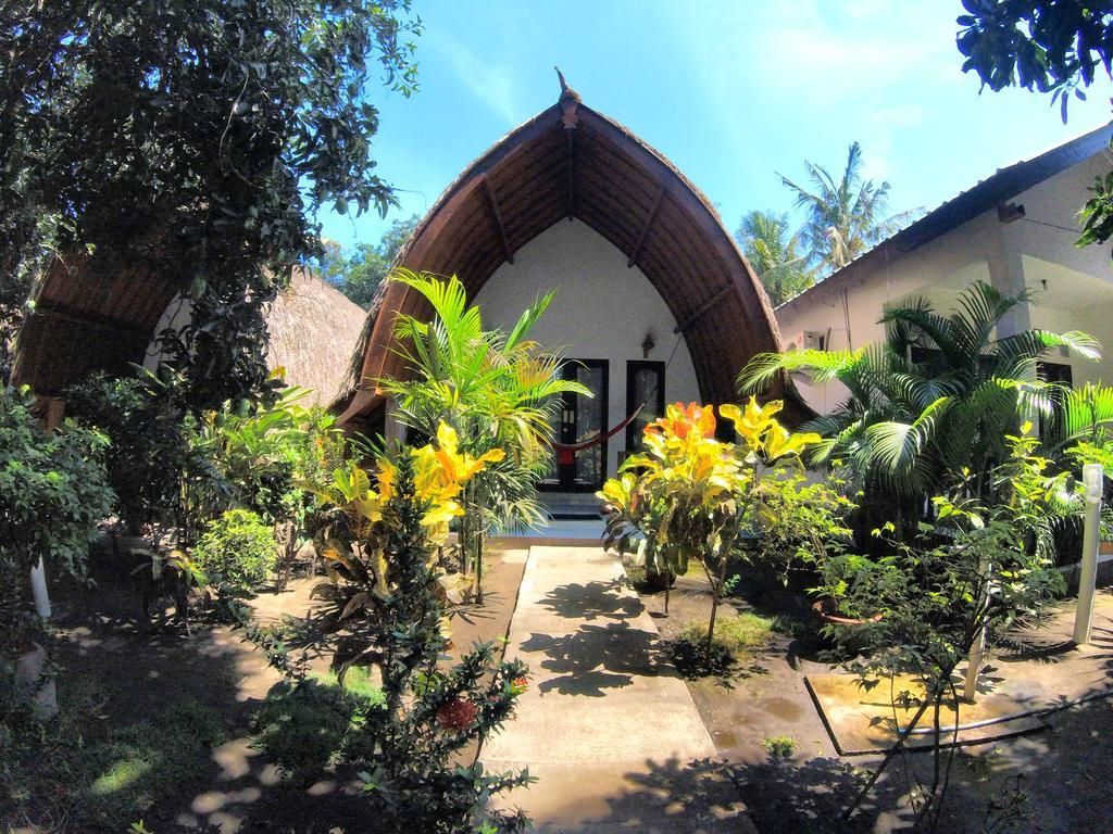 Ina Gili Guesthouse Νησιά Γκίλι Εξωτερικό φωτογραφία